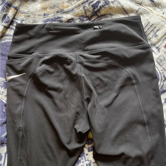 Nike leggings - Picture 2 of 3